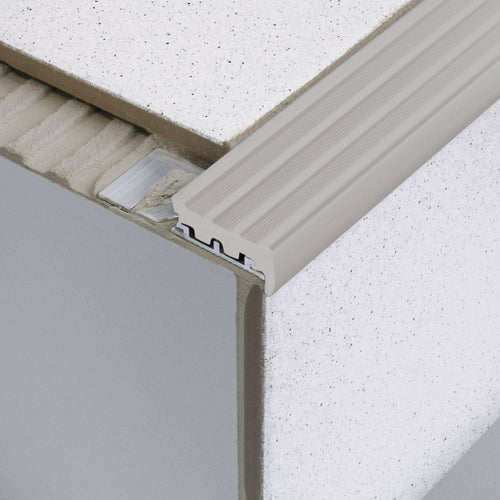 Treppenstufenprofil DURASTEP JUMBO Aluminium grau 9mm 250cm
