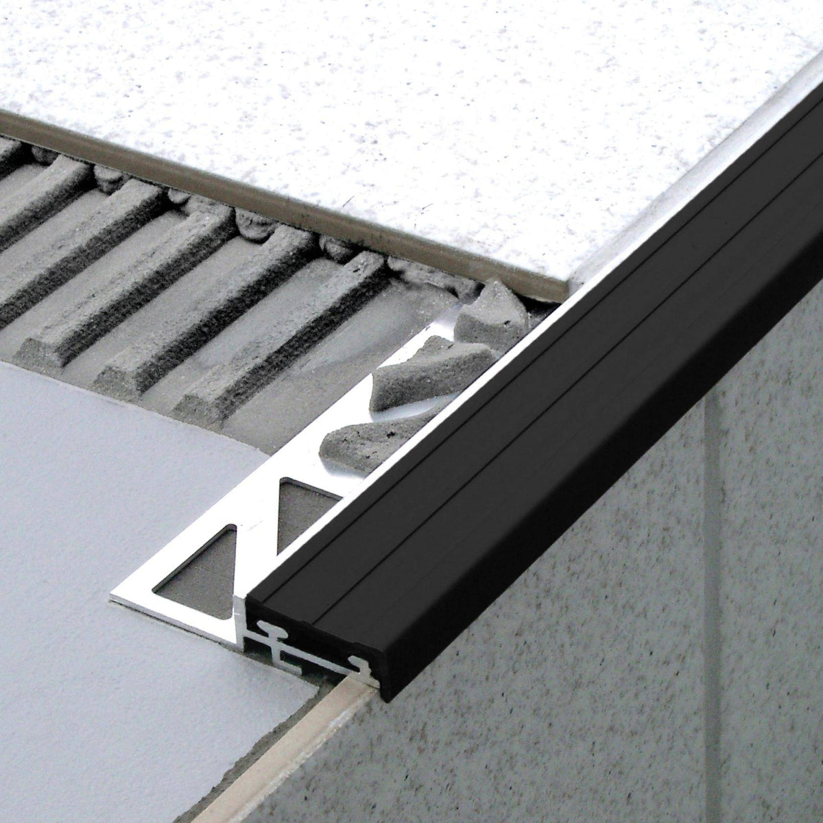 Treppenstufenprofil DURASTEP STANDARD Aluminium schwarz 11mm 250cm