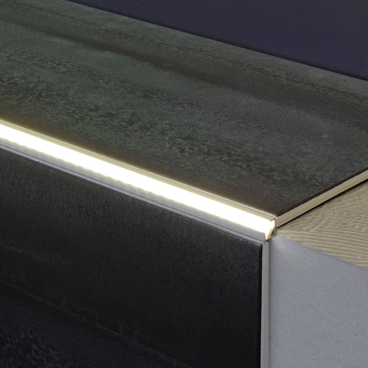 LED-Basisprofil SQUARELINE LED silber eloxiert 9mm 250cm