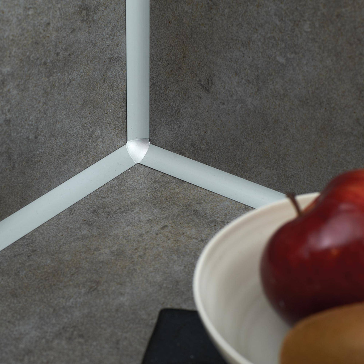 Wand/Boden-Anschlussprofil T-COVE Aluminium eloxiert silber 12mm 250cm